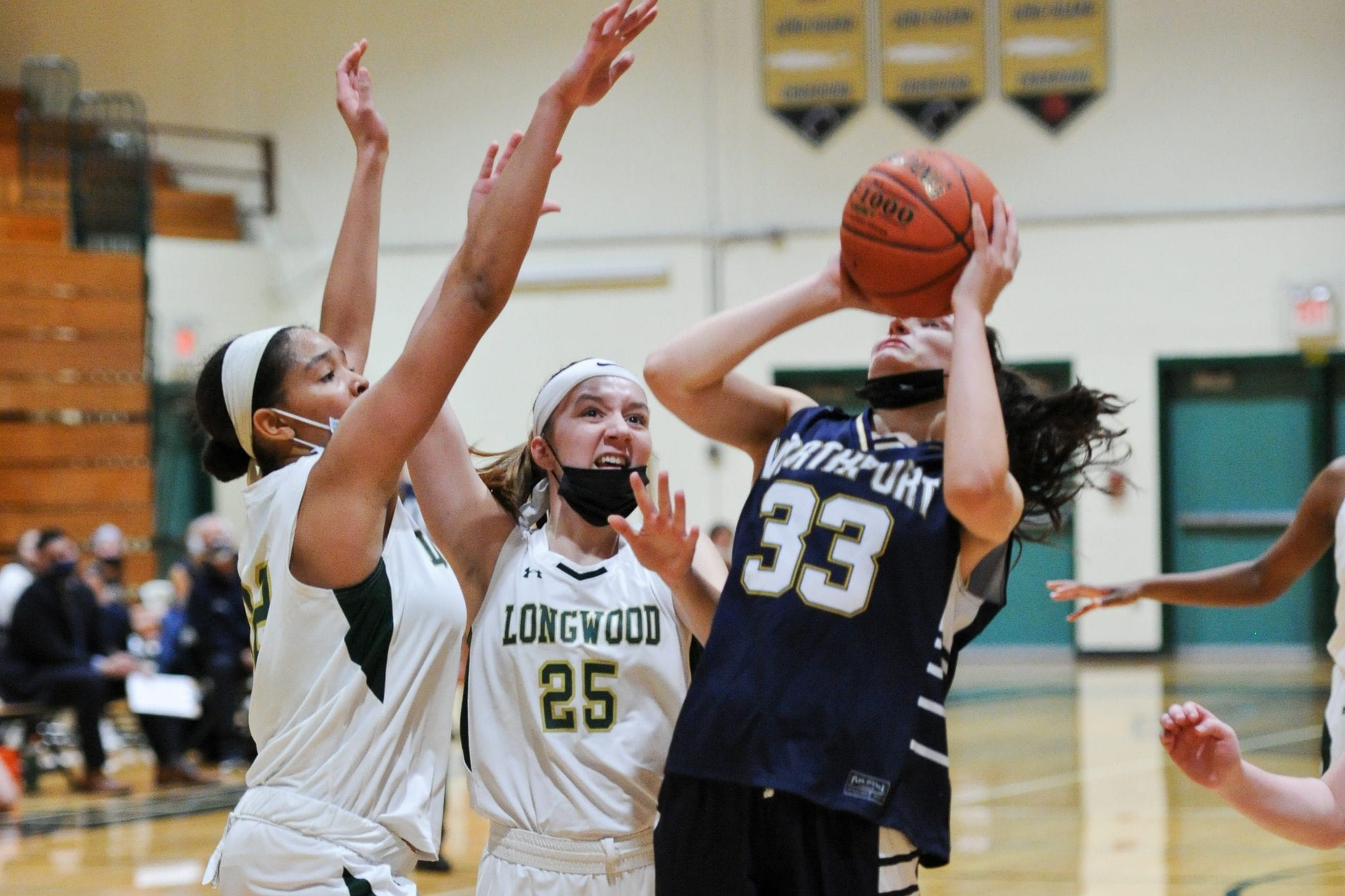 Northport-Longwood-basketball-championship-022721-Emma-Blanco-Landon-5815-scaled